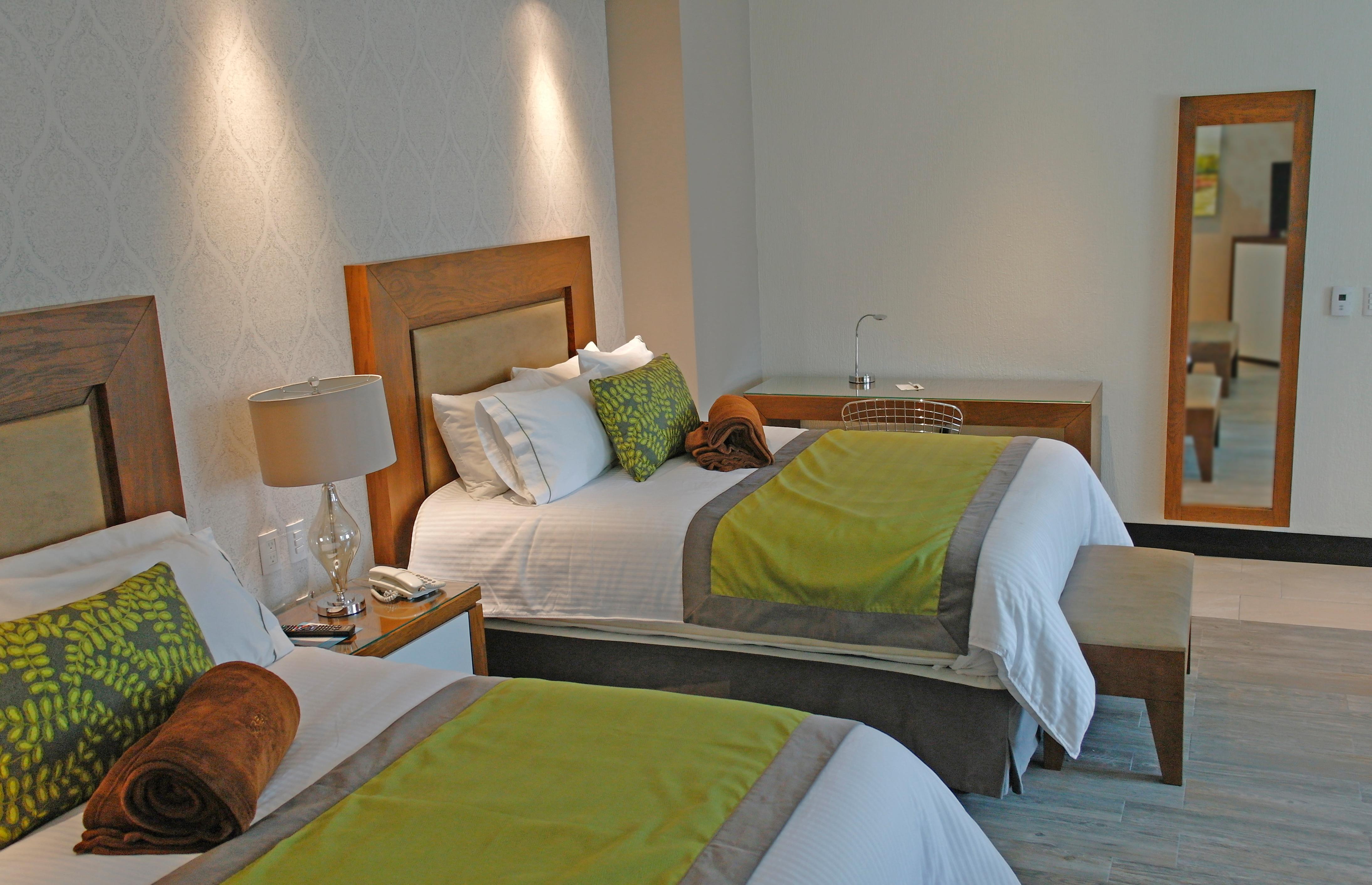 Aurea Hotel And Suites Запопан Екстериор снимка
