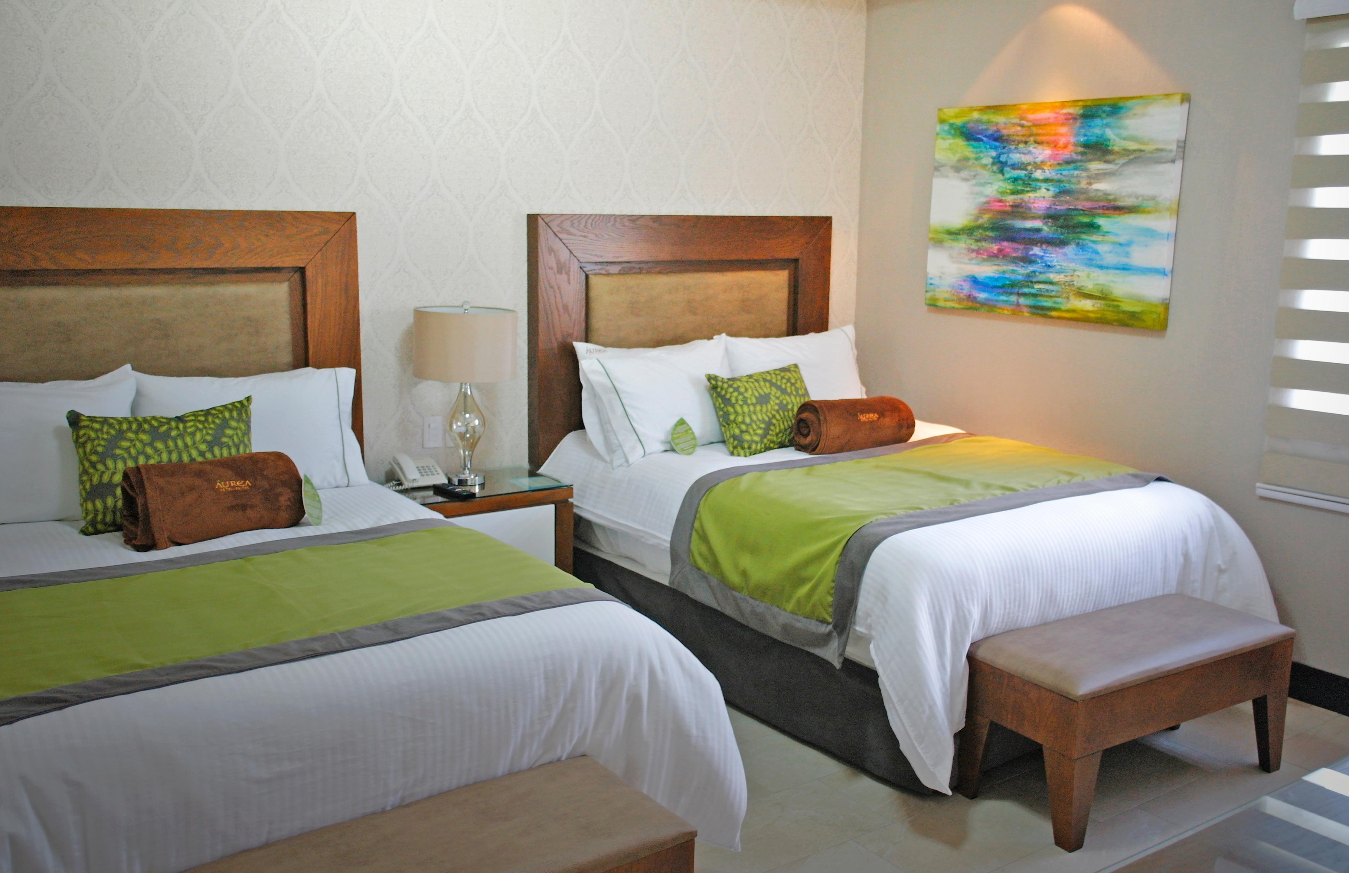 Aurea Hotel And Suites Запопан Екстериор снимка